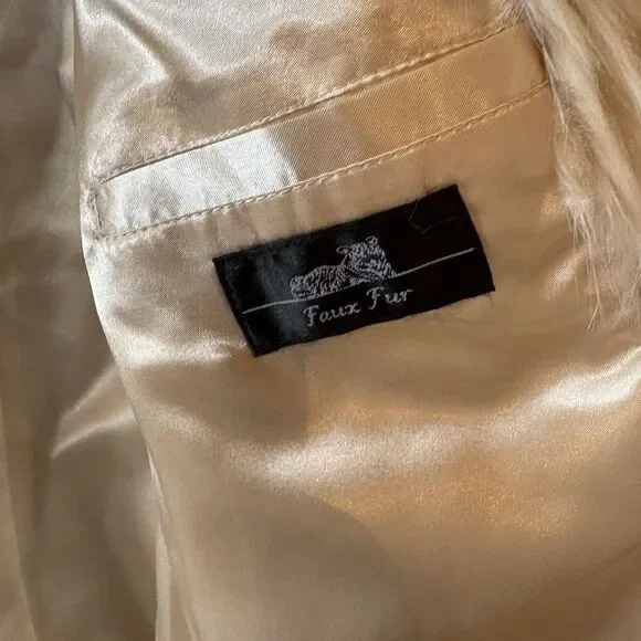 RACHEL ZOE Woman's Faux Fur Satin Lined Vest Super Soft Size Small - Picture 4 of 6